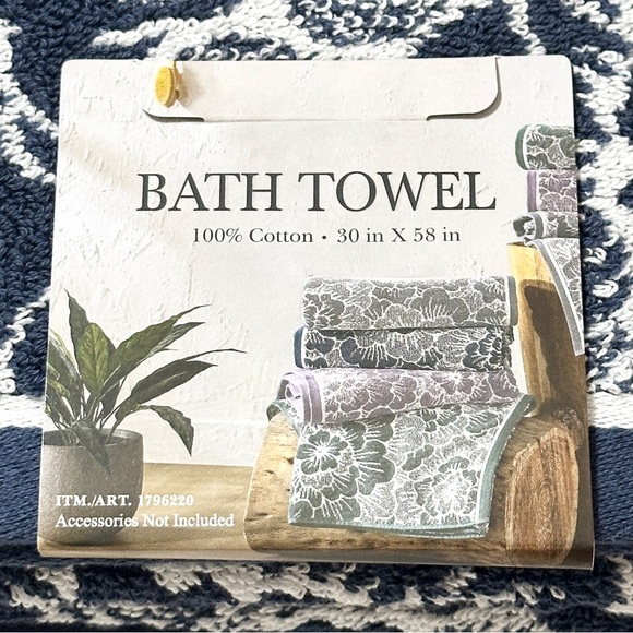 Trident Dark Blue and White Floral 100% Cotton Bath Towel - 30in X 58in - Picture 5 of 14